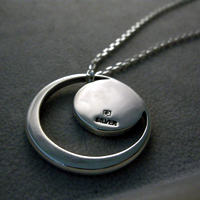 �I�[�_�[���C�h�V���o�[�A�N�Z�T���[����F 110.�@royal-blue-moon-stone pendant 