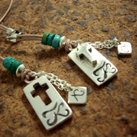 �V���o�[�A�N�Z�T���[����̌�����